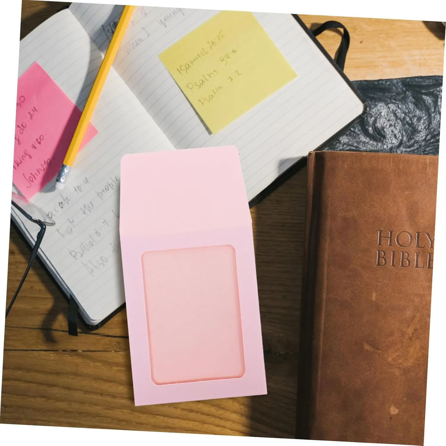 60pcs Simple Style Card Sleeves for Trading Cards Portable Display Envelopes Macaron Color Design Holders for Photos and Invitations Practical and Easy to Use