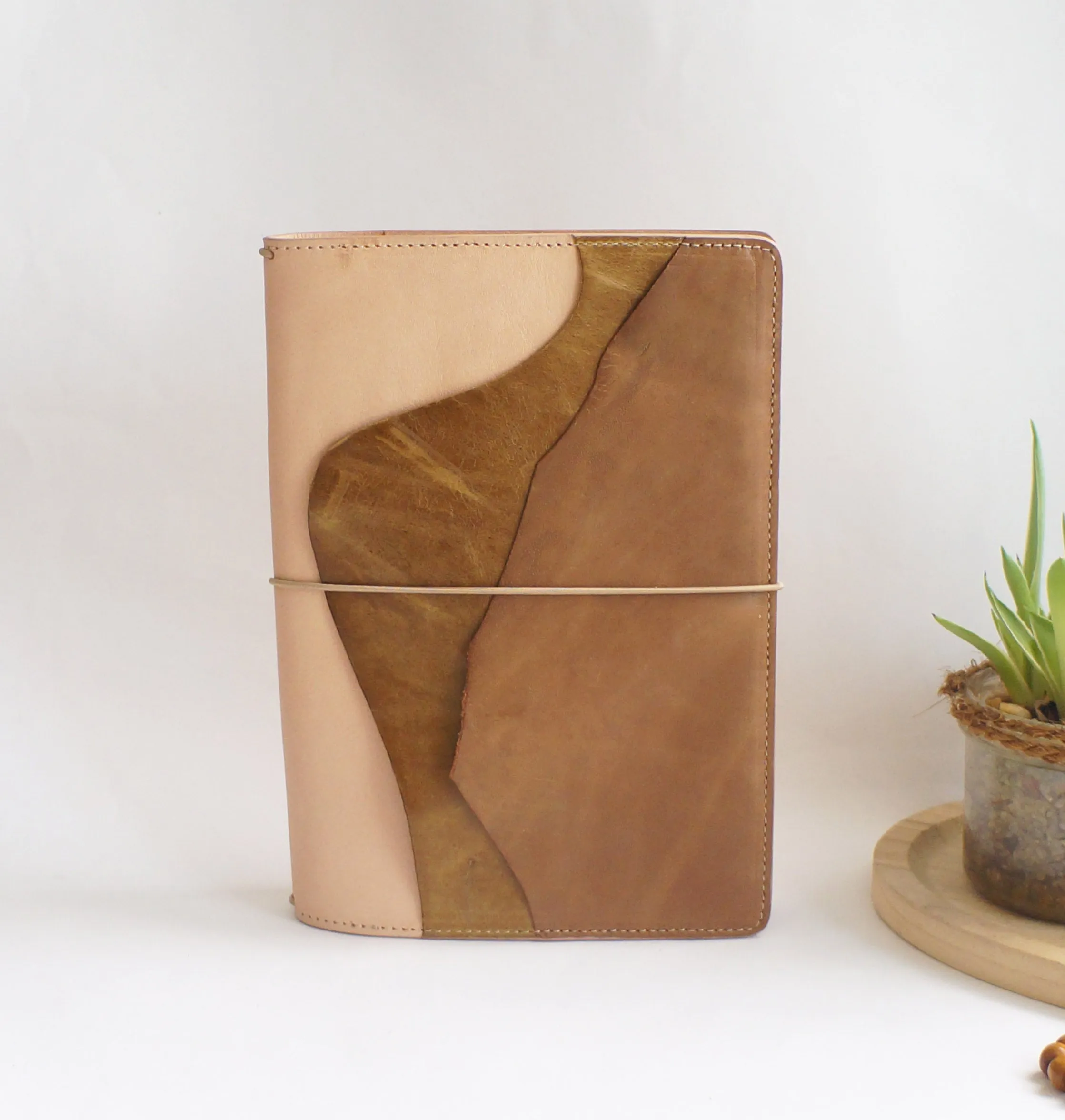 A5 Wide Rustic - Undyed Sheep/Almond/Cocoa Creme