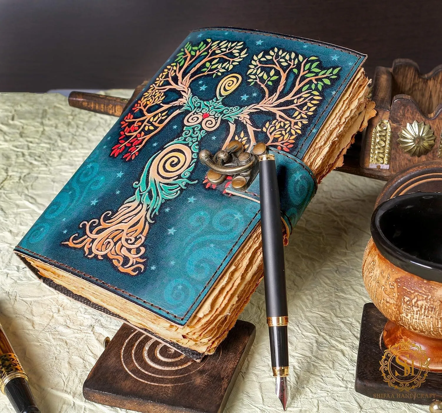 Blank Spell Book Of Shadows Journal With Lock Clasp Prop Vintage Handmade Leather Diary Embossed Prayer Pagan Antique Witchcraft Supplies Wiccan Notebook Daily Witch Gifts Mystic Greek Mythology Goddess (8x6)