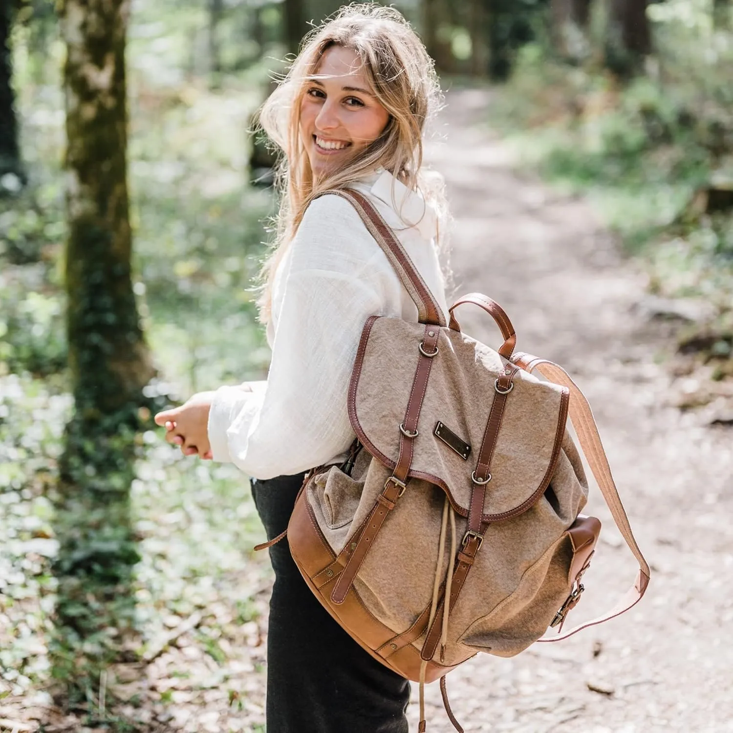DRAKENSBERG Backpack 'Henry' - classic hiking und hunting rucksack in authentic retro vintage design, ladies, men, sustainably handmade, 30L, canvas, leather, khaki-beige, DR00117