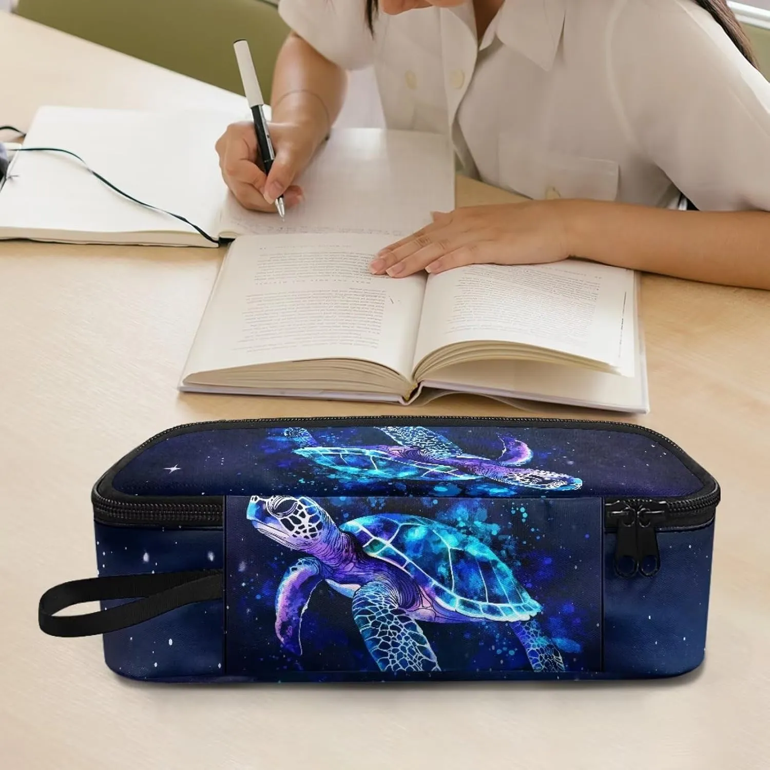 Gomyblomy Space Sea Turtle Pencil Case for Teen Girls Women Fashion Pen Bag Stationery Pencil Pouch with Zipper Big Capacity Makeup Organizer Bag for Travel School Office Supplies