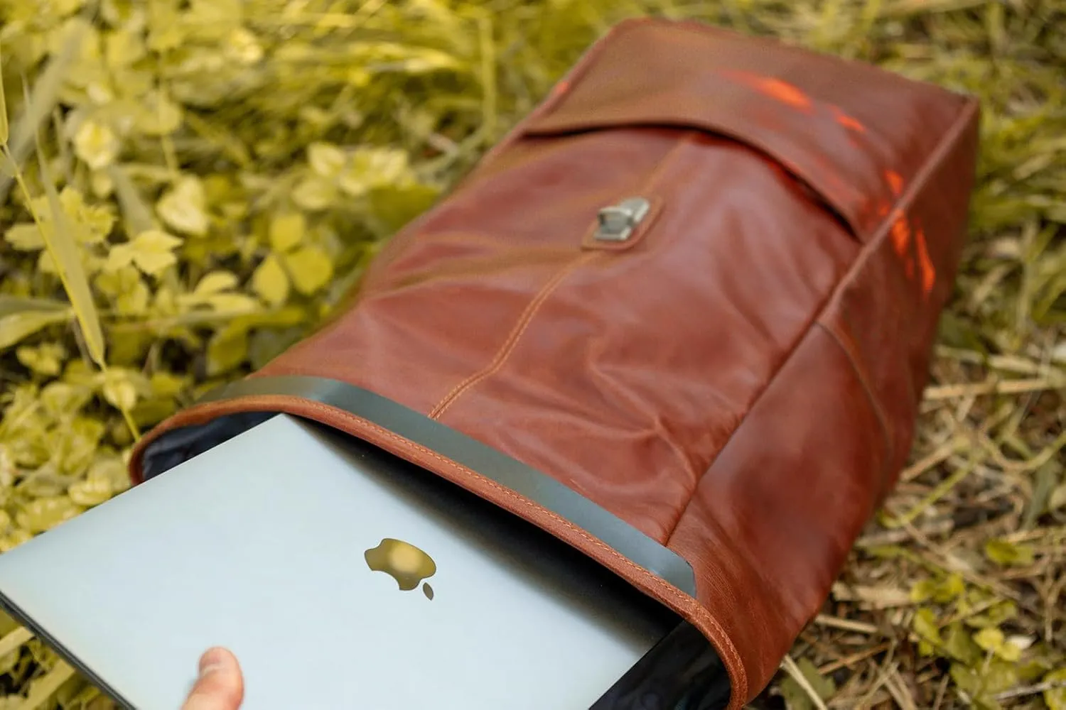 Gusti Saddle Bag Leather