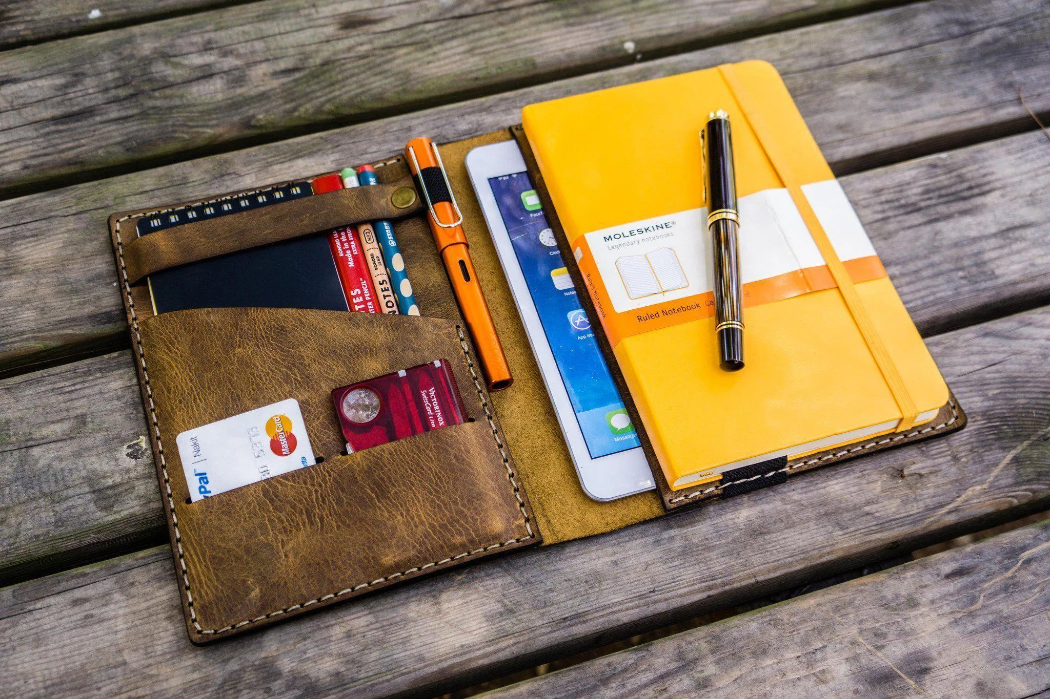 Leather Hobonichi Cousin A5 Planner Cover - Crazy Horse Brown