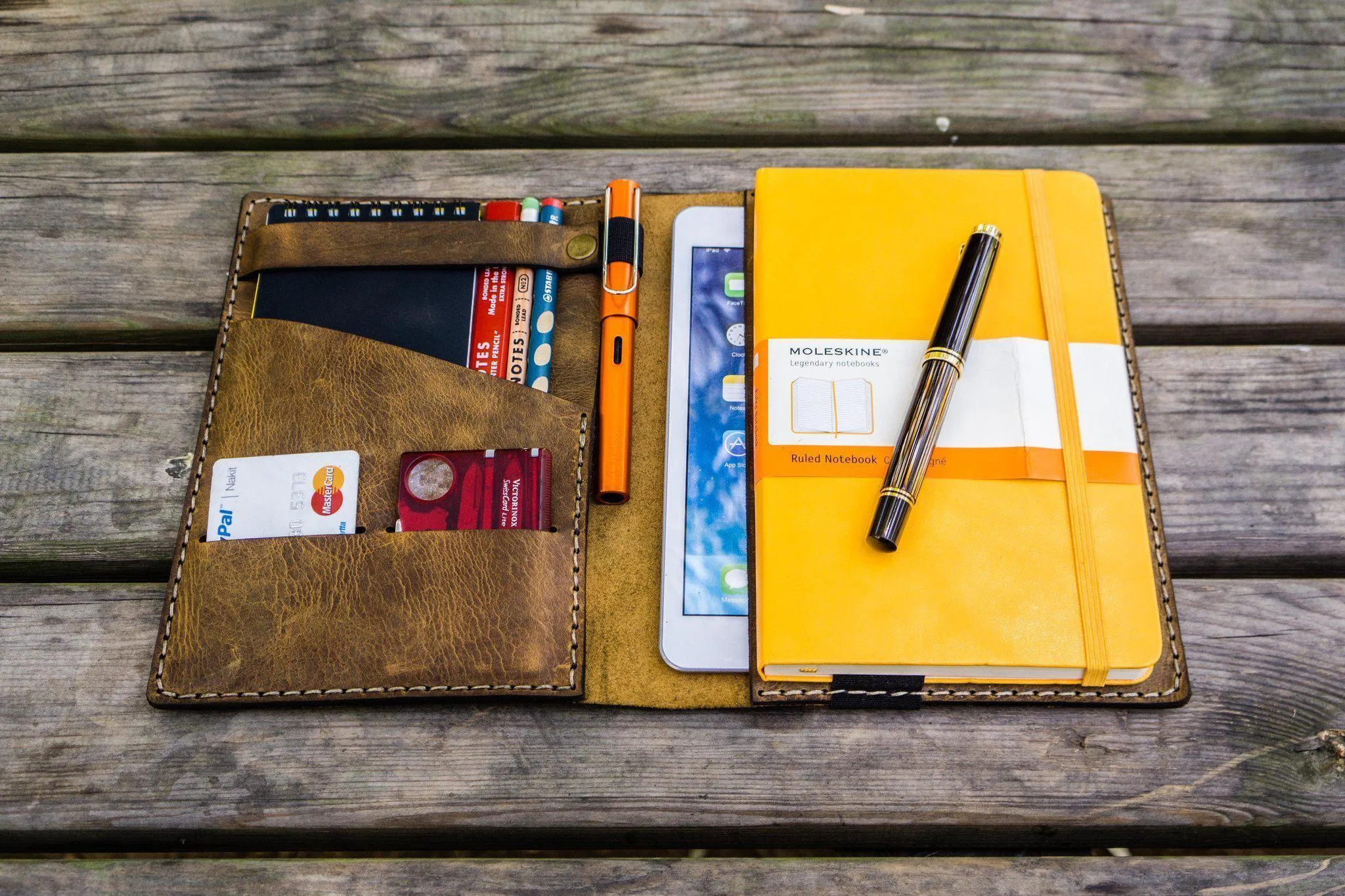 Leather Hobonichi Cousin A5 Planner Cover - Crazy Horse Brown