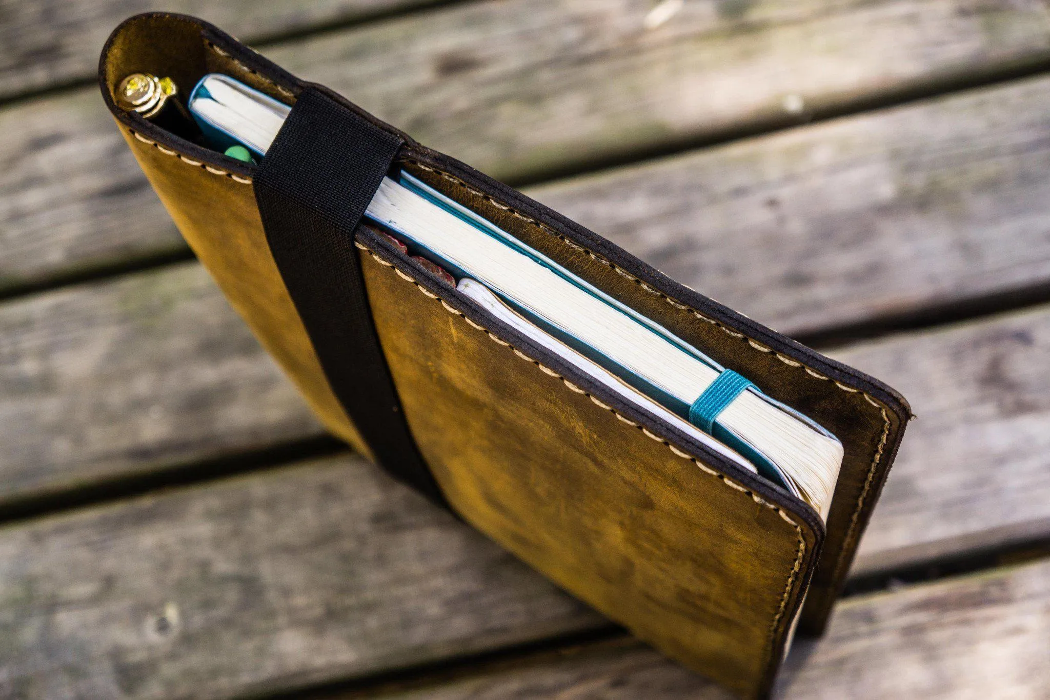 Leather Leuchtturm1917 B5 Notebook & iPad Air/Pro Cover - Crazy Horse Leather