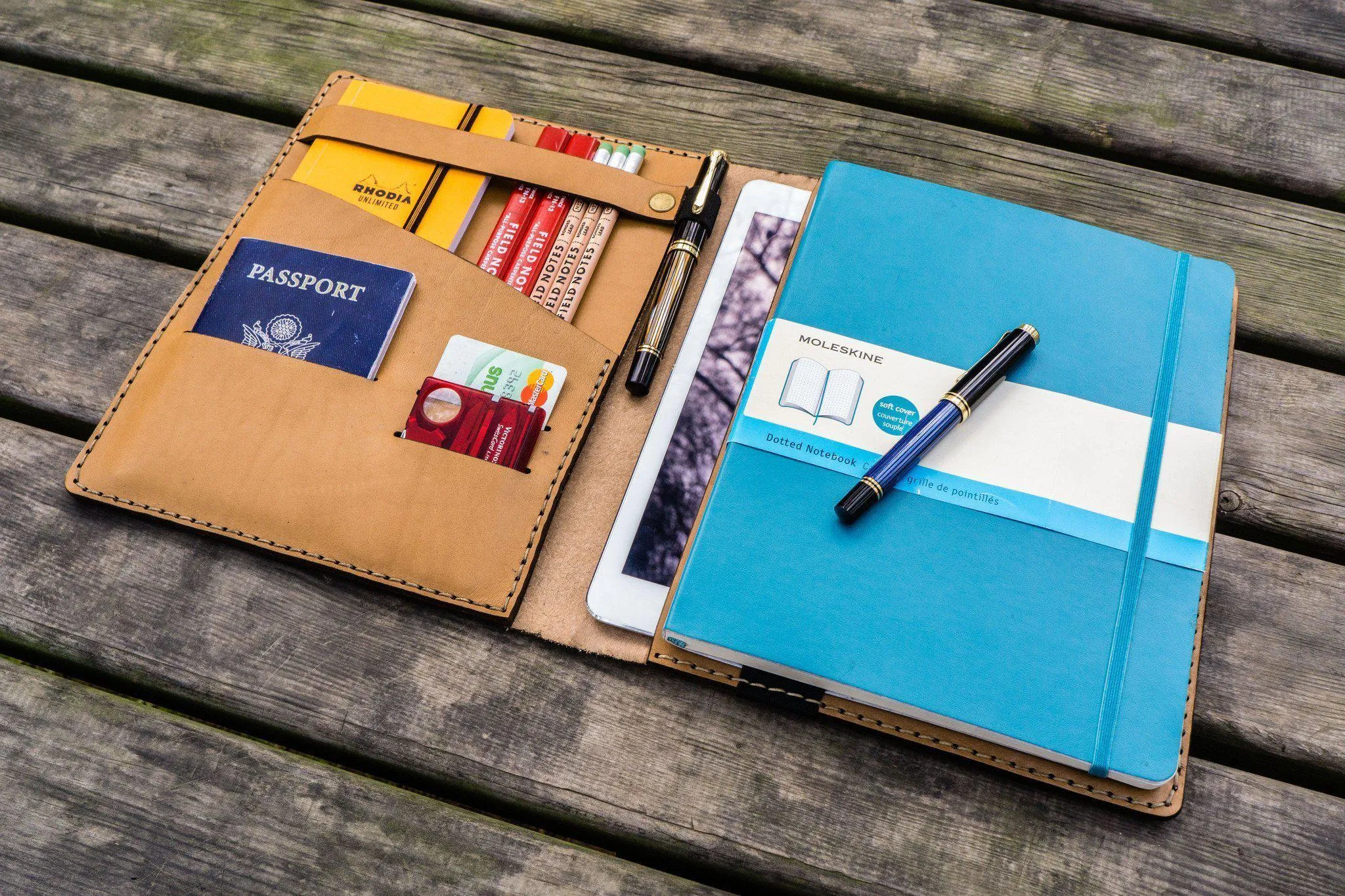 Leather Leuchtturm1917 B5 Notebook & iPad Air/Pro Cover - Natural