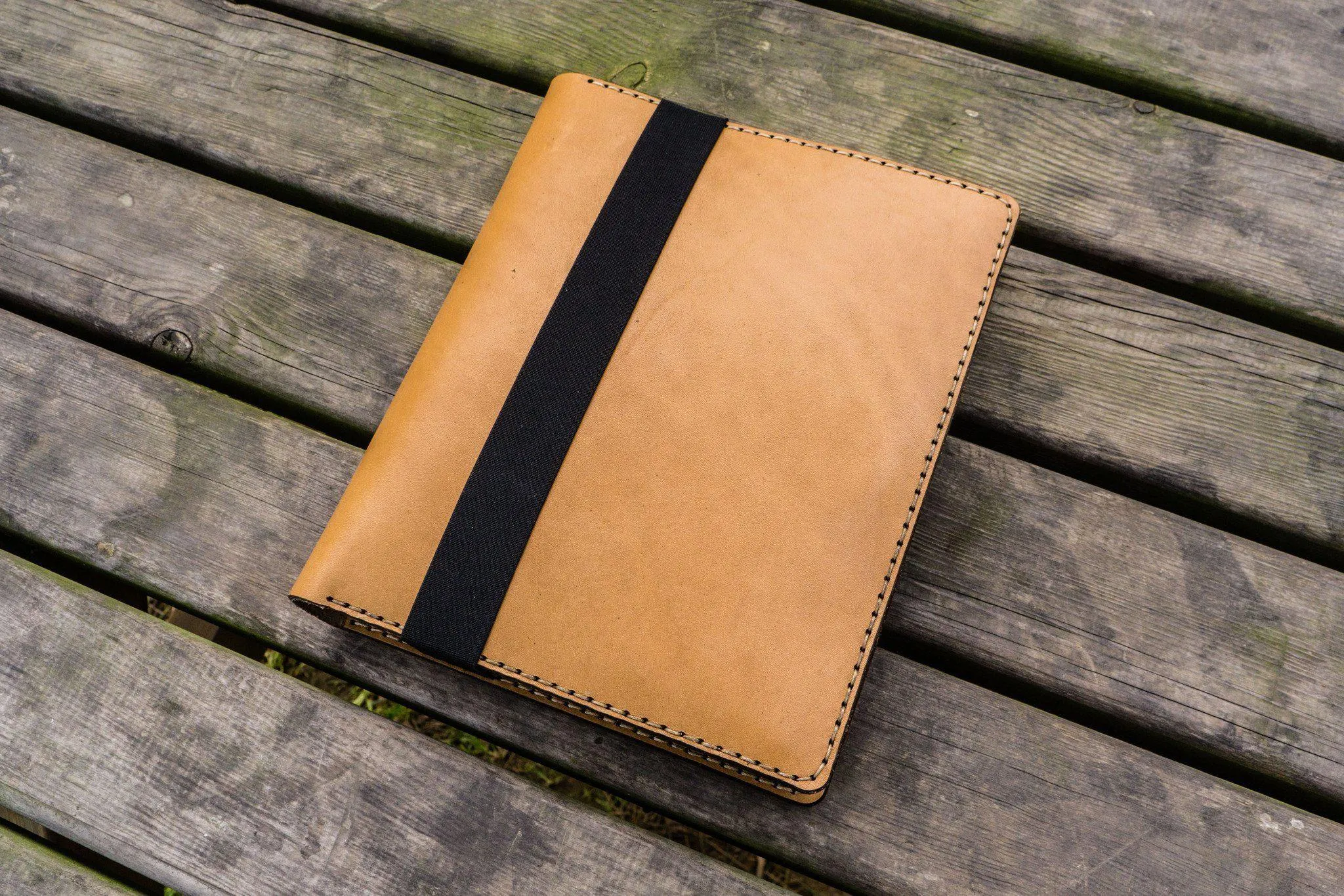 Leather Leuchtturm1917 B5 Notebook & iPad Air/Pro Cover - Natural
