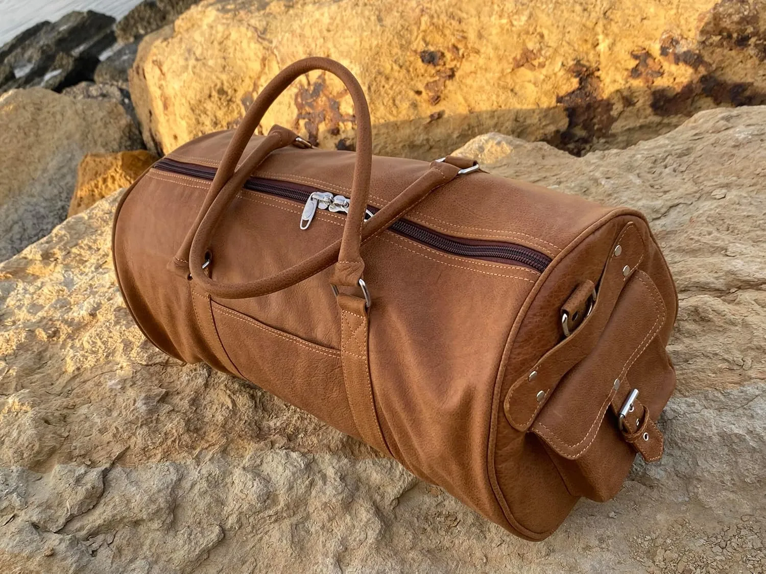 Leather Travel Duffel Weekender Bag Carry on Overnight Bag Sports Duffle Gym sports keepall shoe clothes holdall bag For men and Women (grain side grip camel)