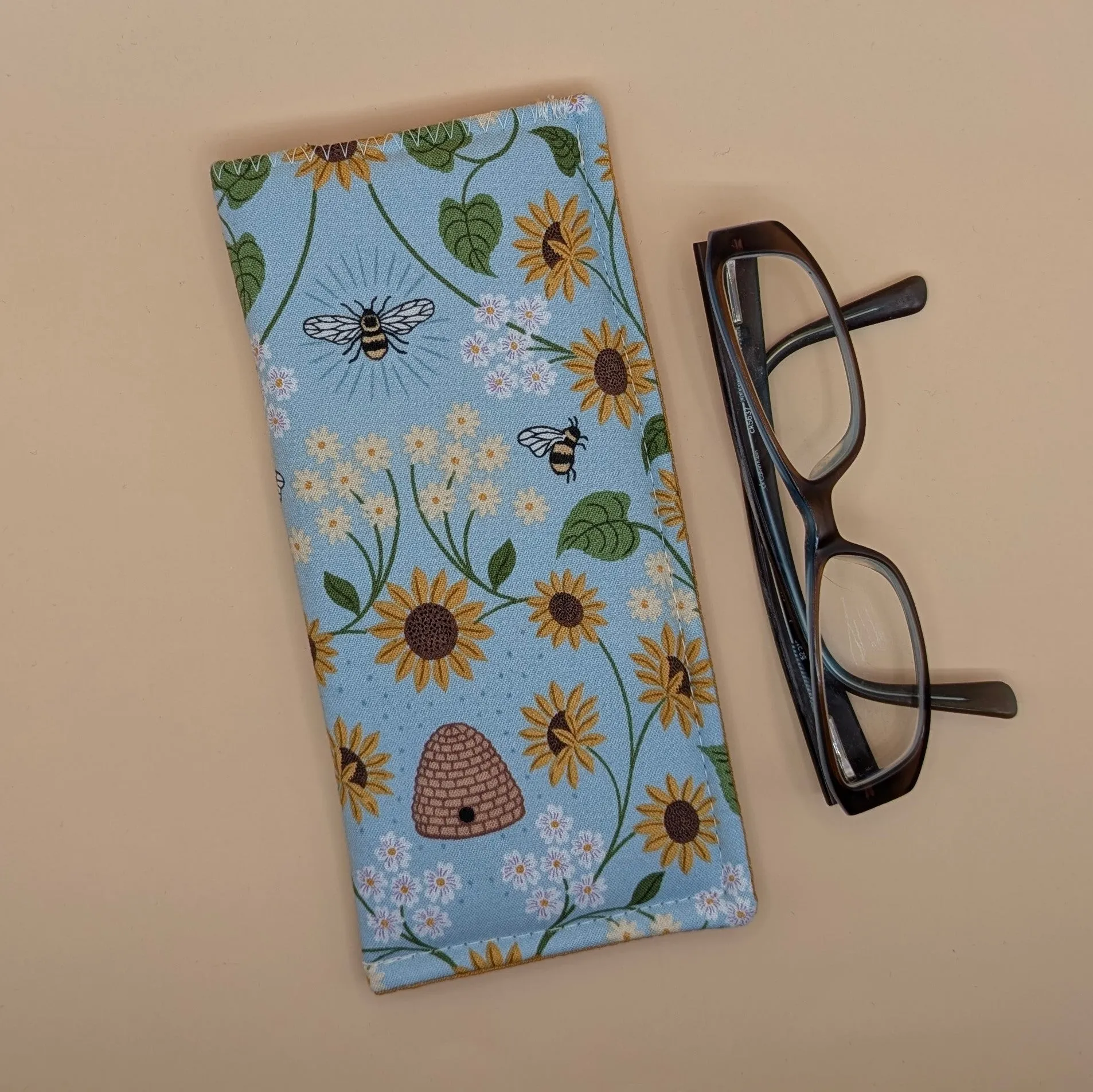 Light Blue and Bees Eyeglass holders