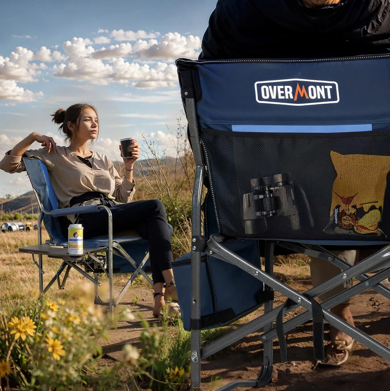 Overmont Oversized Lightweight Camping Chair - Comfortable Heavy Duty Foldable Directors Chairs with Side Table & Cooler Bag for Outside Camp Beach Picnic Lawn and Fishing Supports 400lbs