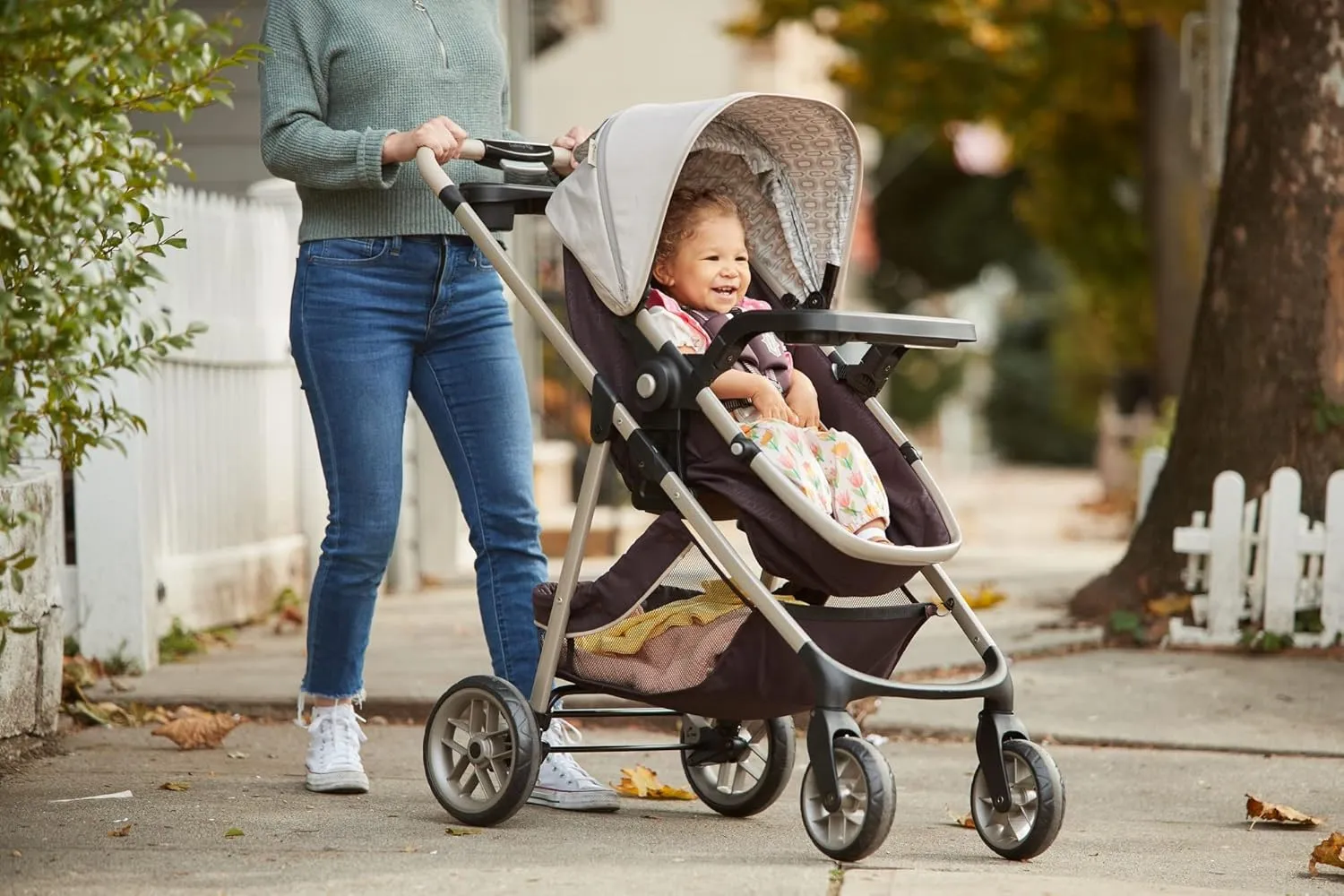 Safety 1st Deluxe Grow and Go Flex 8-in-1 Travel System, Weight Capacity from 4–35 lbs, High Street & onBoard 35 LT Adjustable Infant Car Seat Base