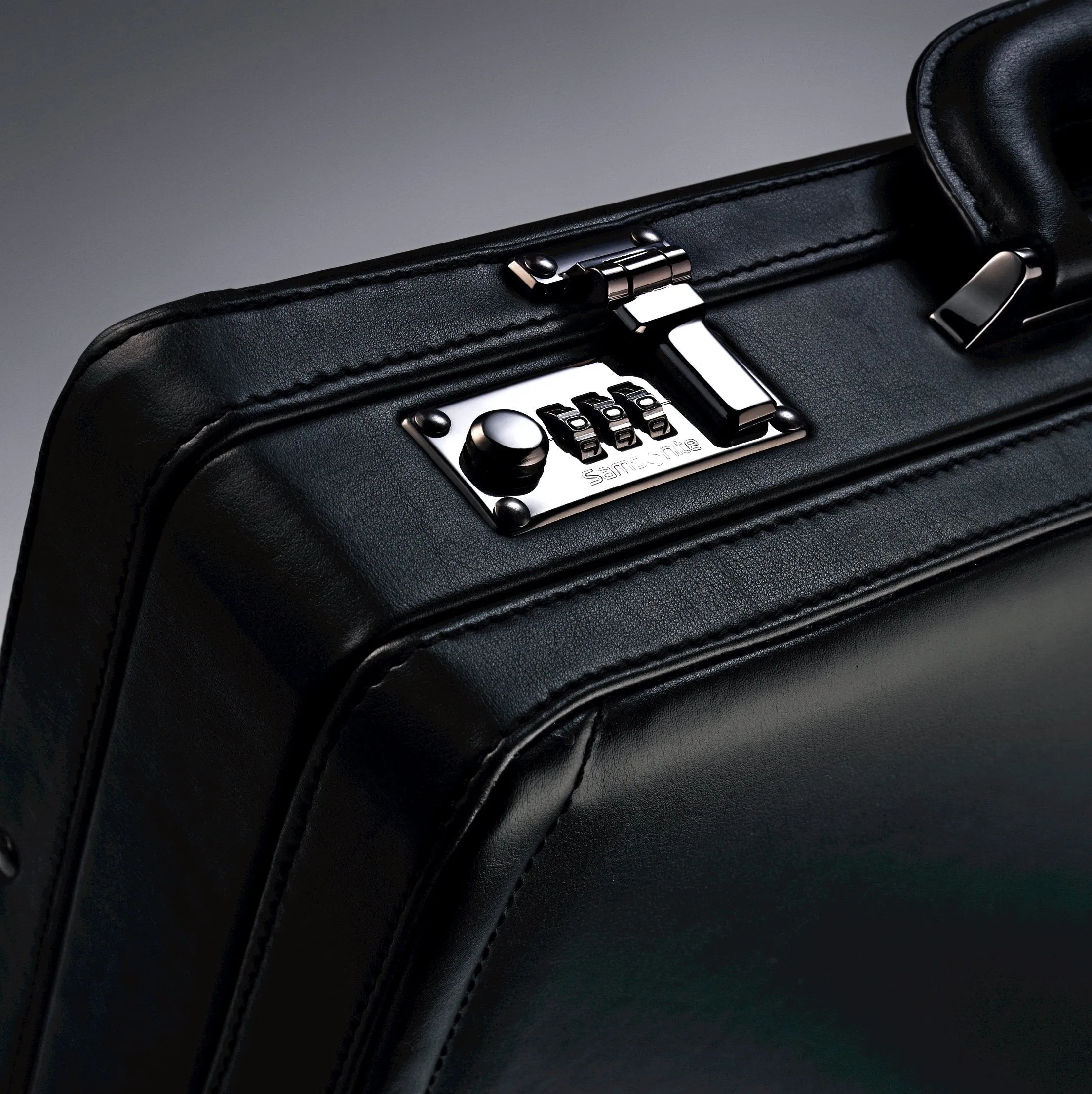 Samsonite Bonded Leather Attache 15.6 Black One Size U2