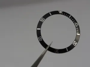 Submariner bezel insert
