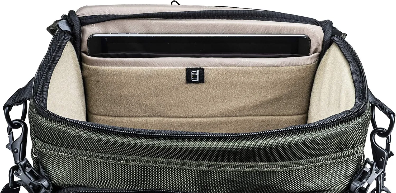 Vanguard VEO Select 28S Shoulder Bag for DSLR Cameras - Green